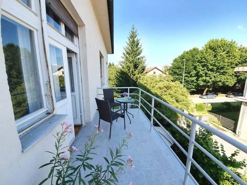 B&B Vila Teslova Ljubljana Bed & Breakfast